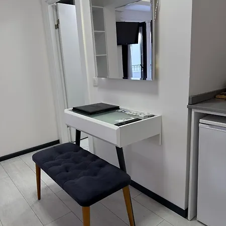 Wb Weekend アパートホテル 3*