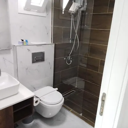 Wb Weekend Aparthotel