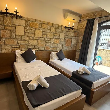 Wb Weekend Aparthotel