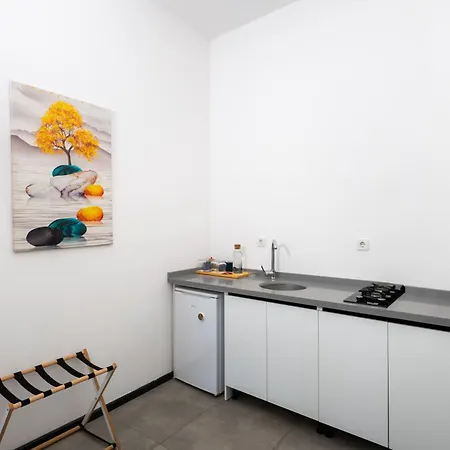 Wb Weekend Aparthotel 4*