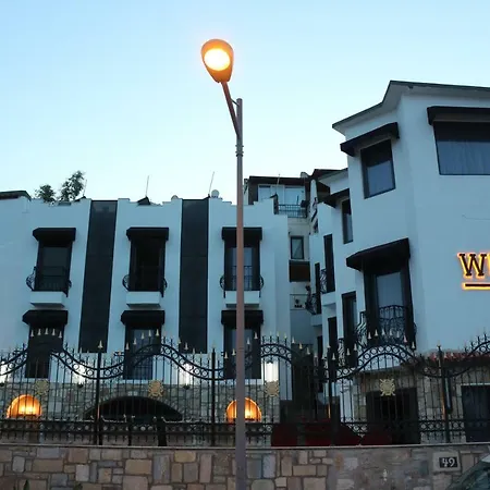 Wb Weekend Aparthotel 3*