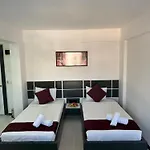 Aparthotel Wb Weekend 4*